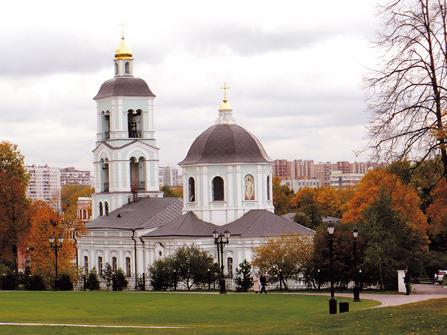 Temploma az Életrajzoló Miasszonyunk ikonjának templomában Tsaritsynben