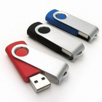 A rejtett mappák megnyitása az USB flash meghajtón a parancssor használatával