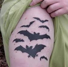 Bat Tattoo: Az erő és az eredetiség egy rajzban