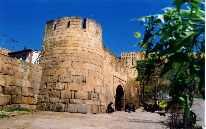 Derbent Wall in Derbent: leírás a fotóval