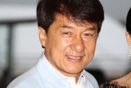 Hány éves Jackie Chan, valamint a színész személyes életéből származó egyéb tények