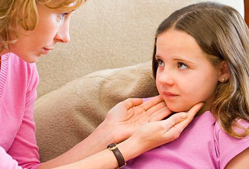 Hogyan kezeljük a pharyngitis gyermeket?
